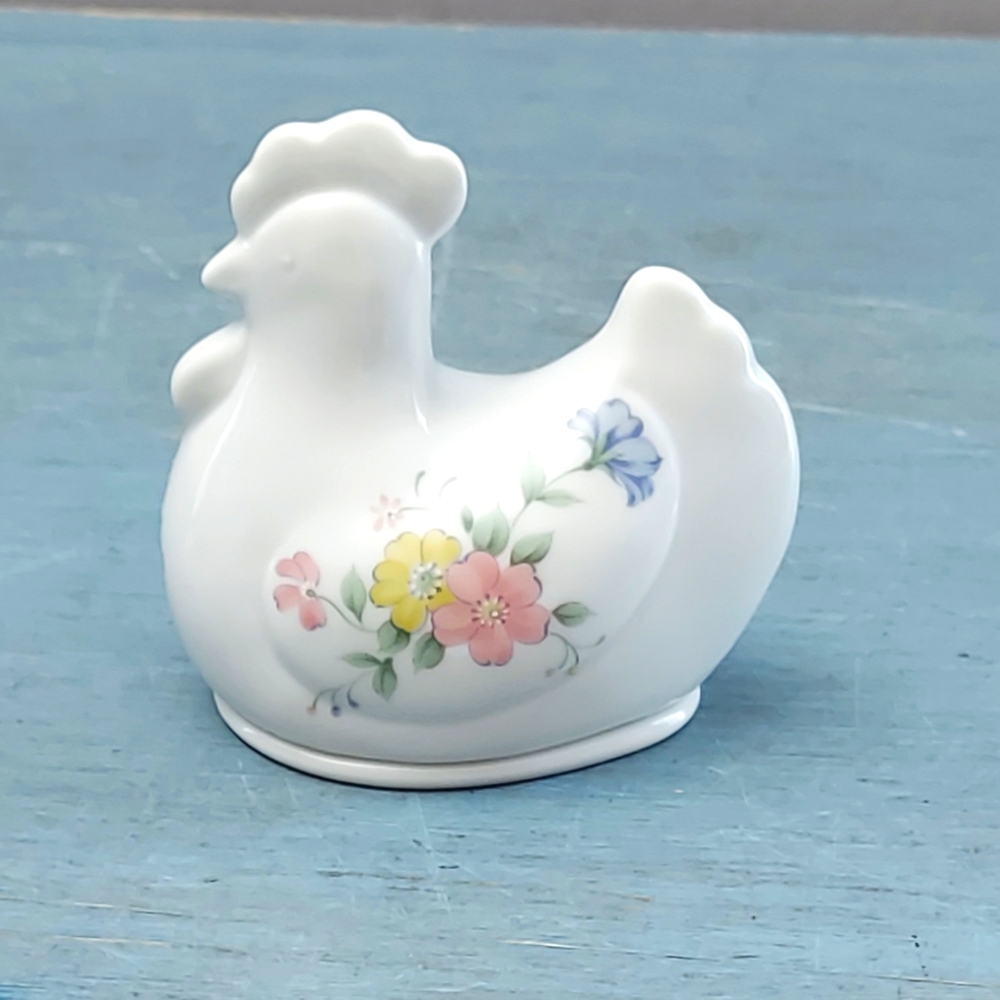 Vintage Minikins Rooster Ring Trinket Box